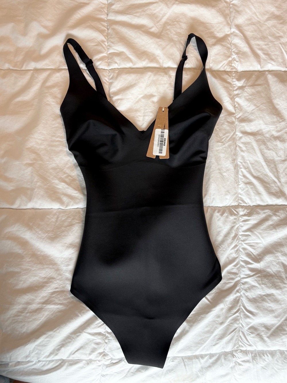 SKIMS BODY plunge bodysuit NWT